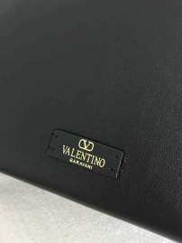 Picture of Valentino Handbags _SKUfw210844141fw